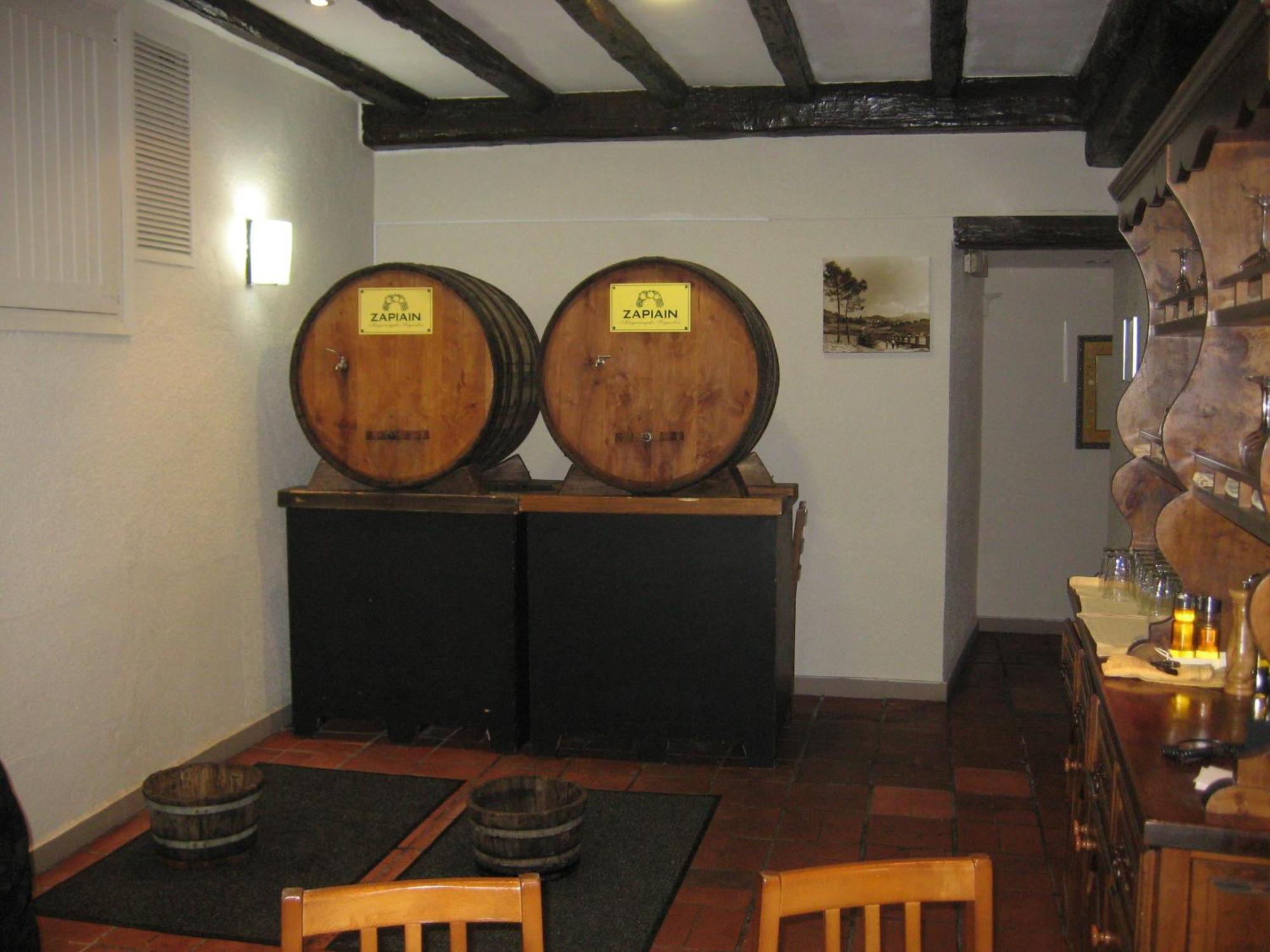 Hotel Gurutzeberri Oiartzun Esterno foto